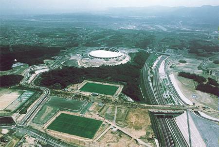 2002 FIFA���[���h�J�b�vTM�̉��ƂȂ�r�b�O�A�C�̏��ʐ^